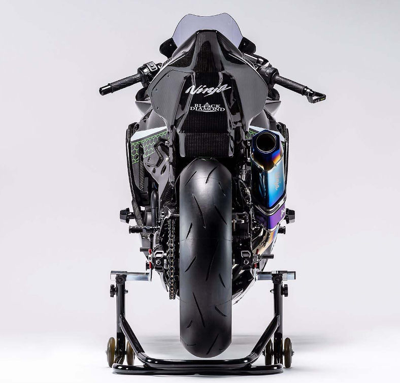 kawasaki-ninja-zx-25r-racer-carbon-belakang